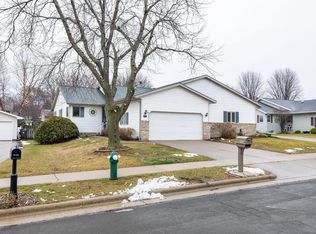 1114 E Ave N, Onalaska, WI 54650