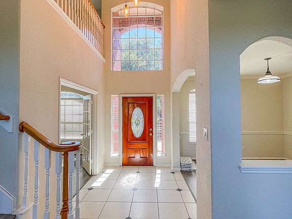 5th image of 4010 Brookdale Ct