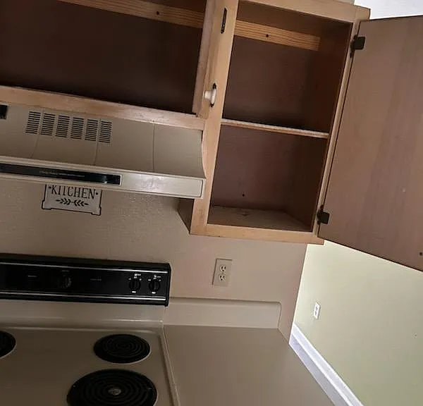 694 Timberwood Cir E #694 — Photo 12