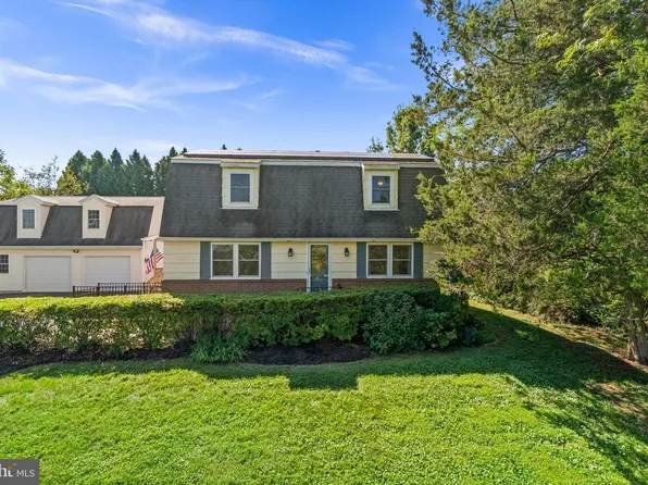 1613 Terrace Dr, Westminster, MD 21157