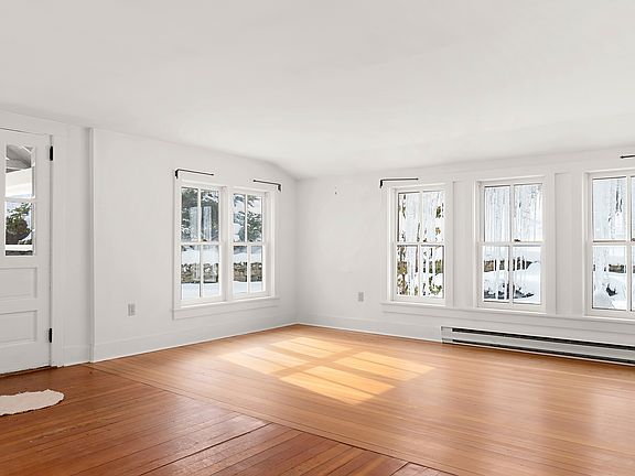 271 Monument Valley + 10 Lovers Ln 