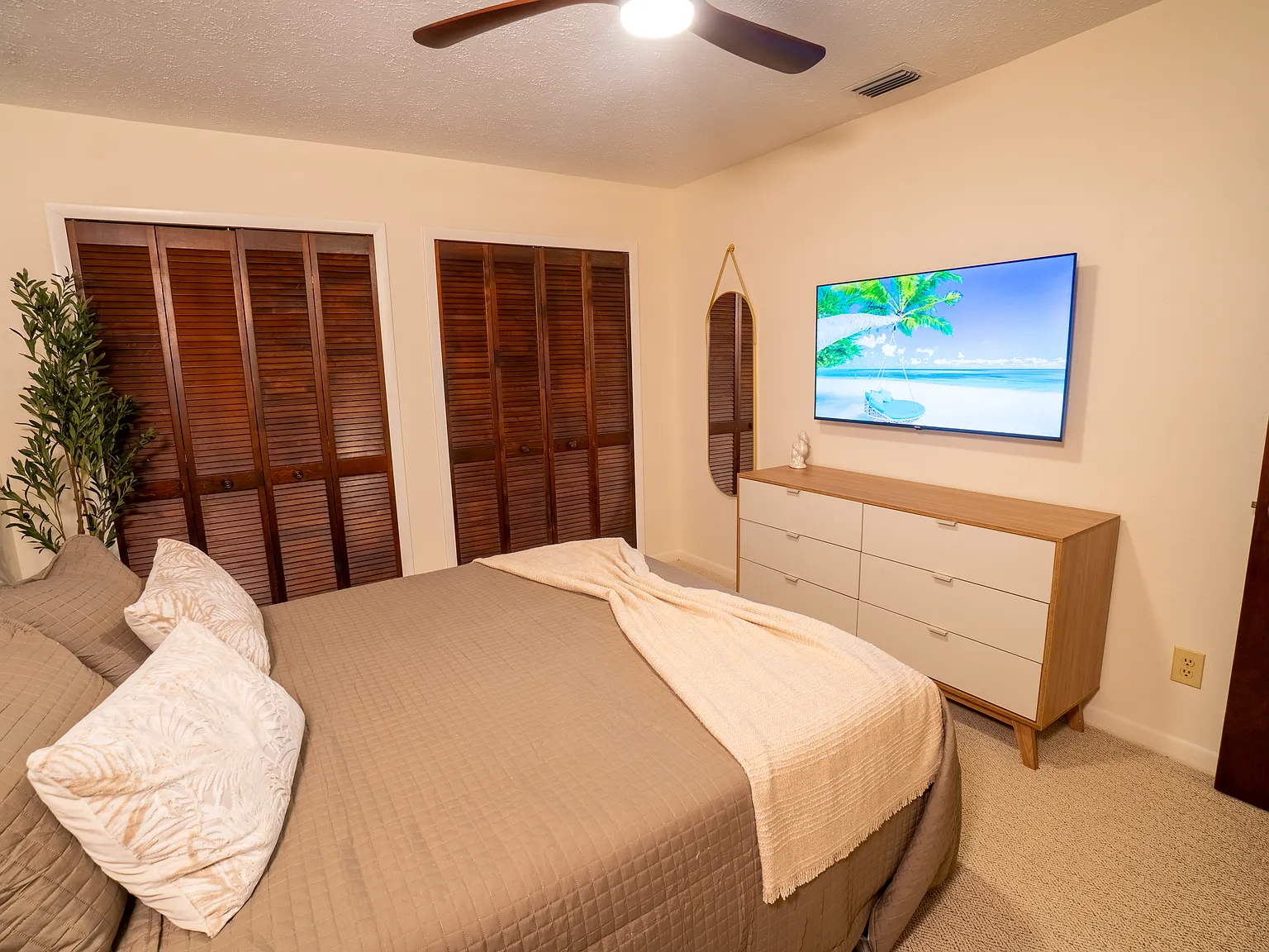 3 bed, 2318 sqft, $3,500 — Photo 4
