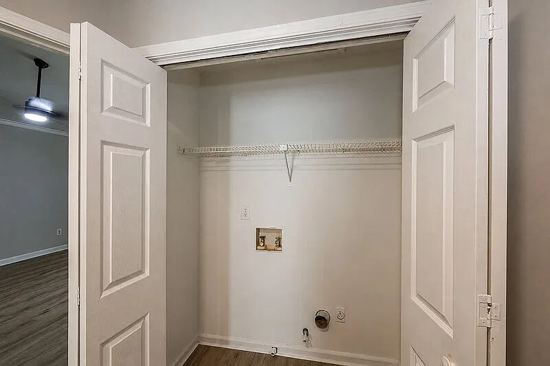 3 bed, 3.5 bath, 1128 sqft, $1,850 — Photo 4