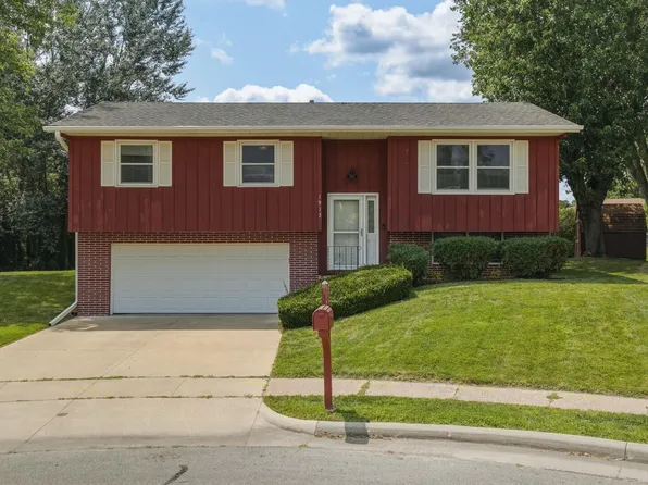 1913 Clifford St, Dubuque, IA 52002
