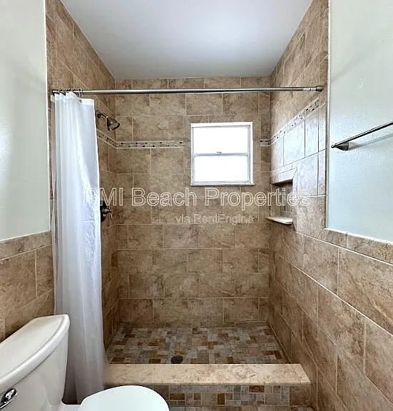 1292 Essex Dr — Photo 10