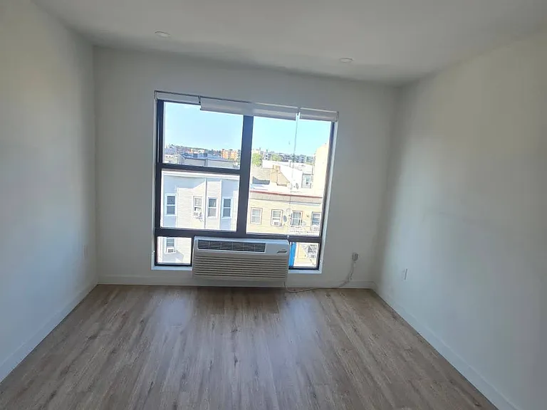 503 Market St #4A — Photo 6