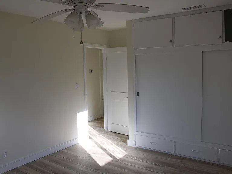 2521 N Brighton St — Photo 9