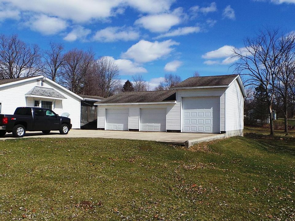 490 Plains St, Muir, MI 48860 Zillow