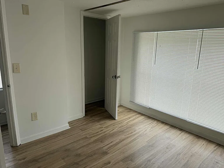 120 Dawn Dr — Photo 2