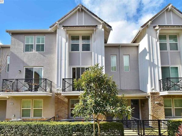 2296 Carbondale Way