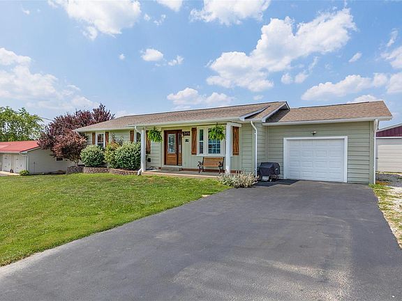 2nd image of 4773 Lori Ln