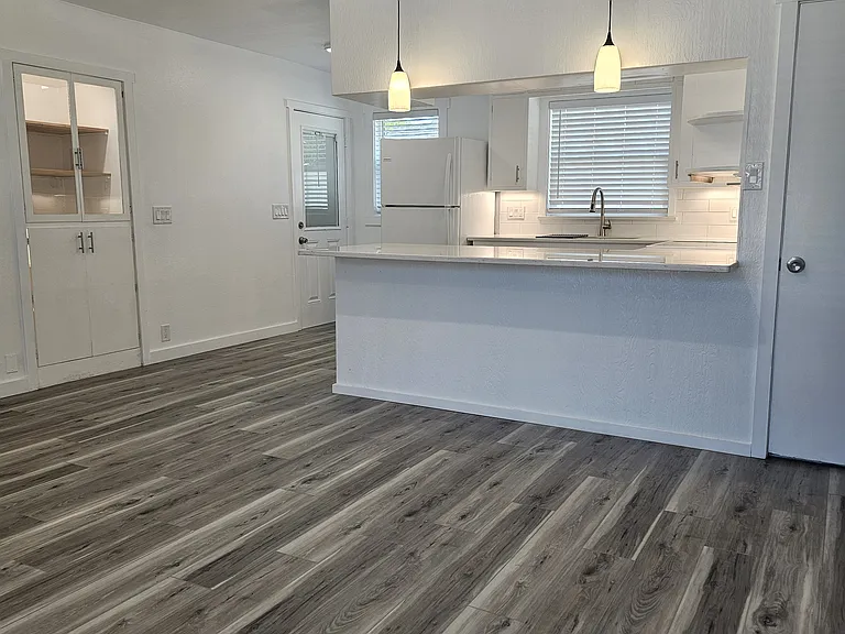 8708 SE 32nd Ave — Photo 4
