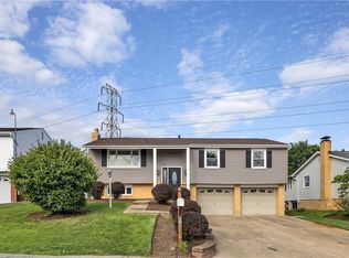 219 Darlan Hill Dr, Pittsburgh, PA 15239
