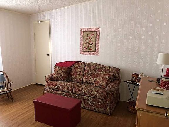 4th image of 28 Lattice Dr