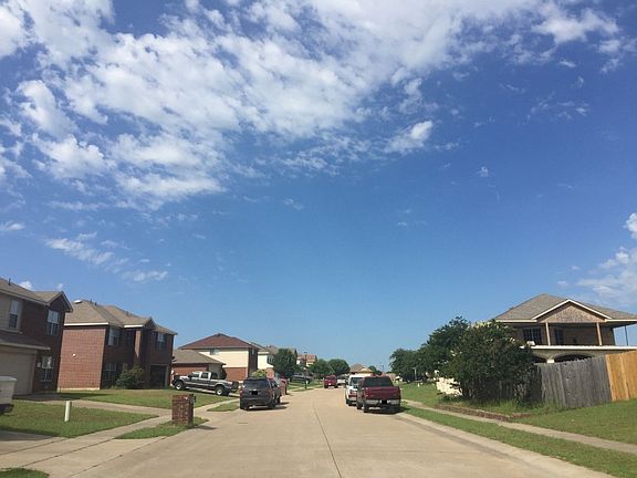 5th image of 218 Christie Ln