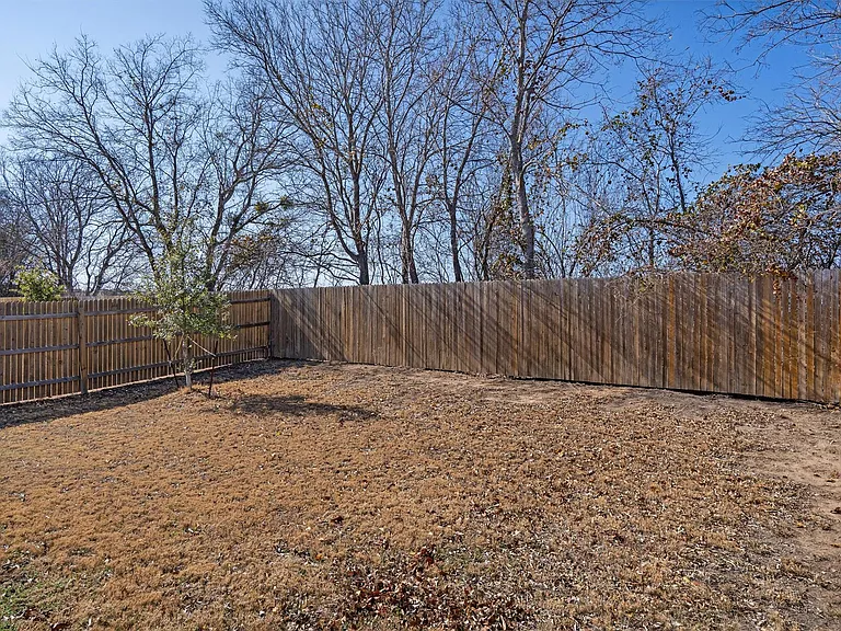 352 Sickle Loop — Photo 33
