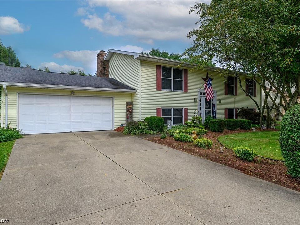 1st image of 253 Kent Cir NE