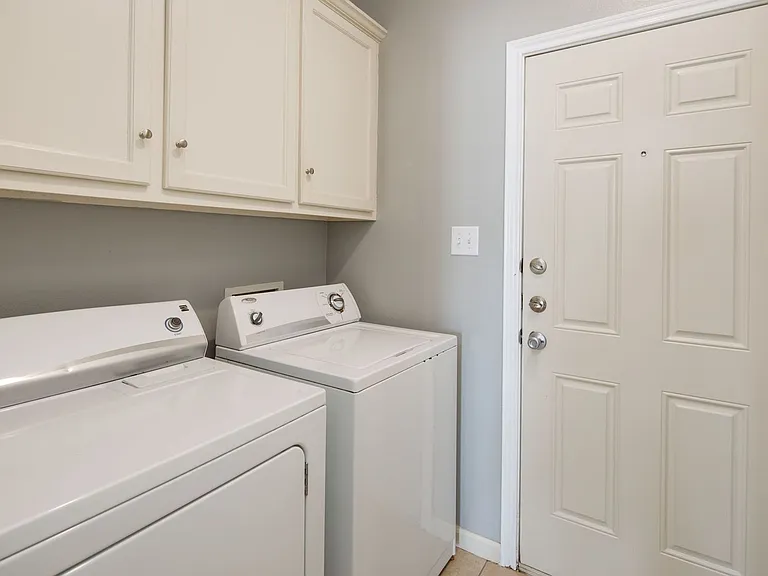 1503 Hollowhill Dr #A — Photo 19