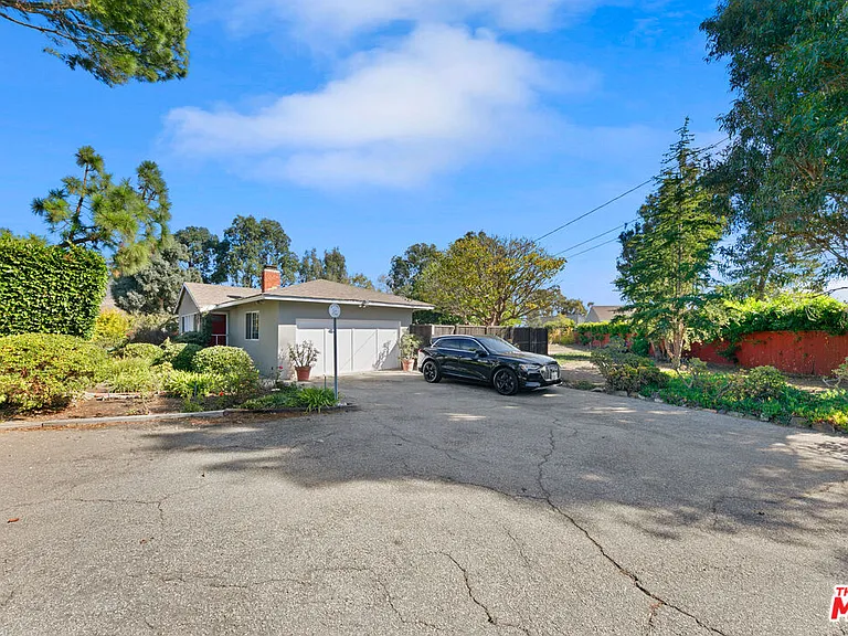 29242 Heathercliff Rd — Photo 25