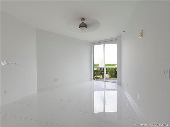 4th image of 15901 Collins Ave APT 705