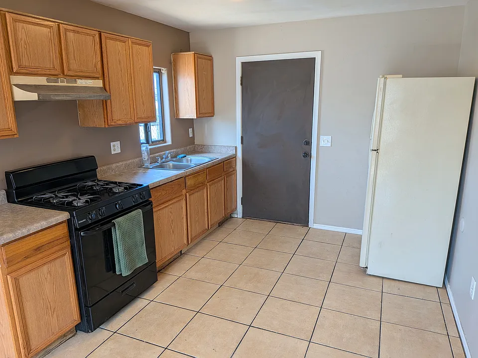 330 E Ajo Way #1