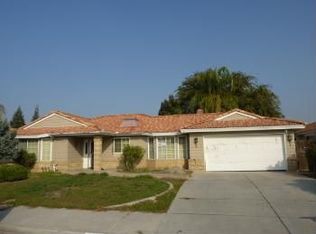 2327 Frederick Way, Madera, CA 93637