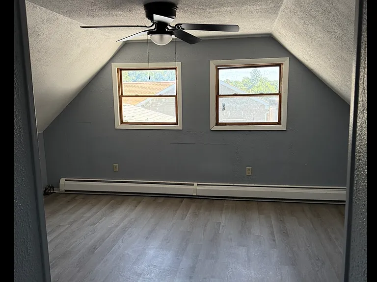 80 Upland Rd — Photo 11