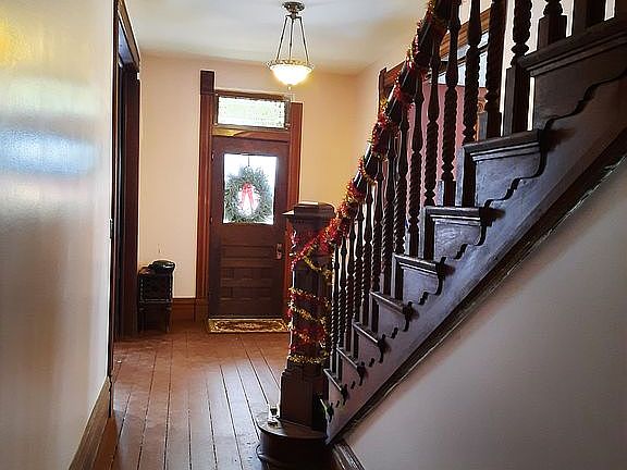 5th image of 12820 North St