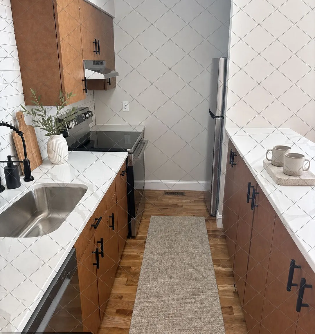 1022 Russell Boulevard - B — Photo 3