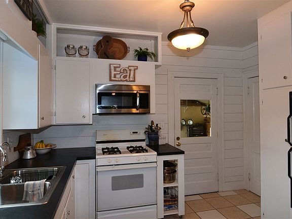 3rd image of 19228 1st St