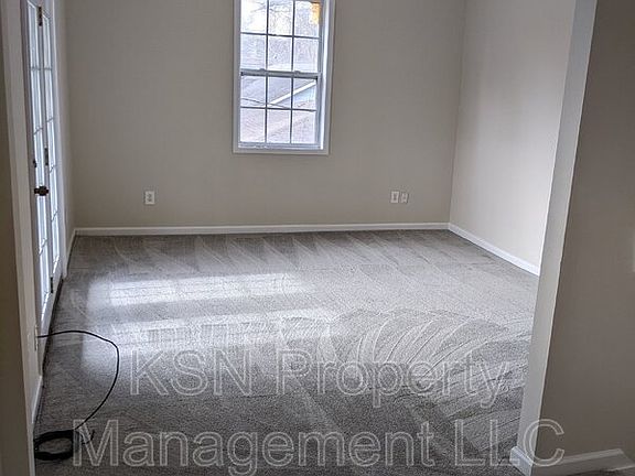 2nd image of 1124 Collins St