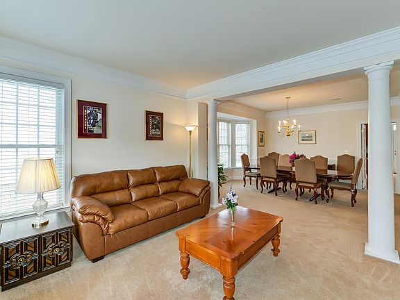 3rd image of 9213 Treasure Oak Ct.