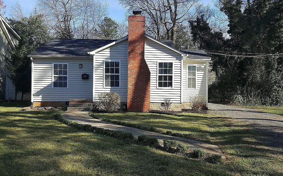 1st image of 1025 Brookhurst Dr