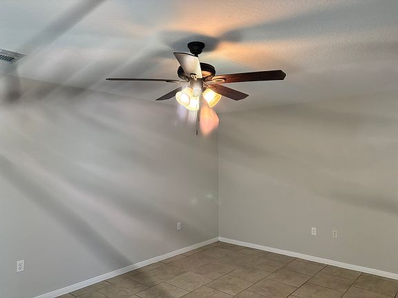 4th image of 17213 Park St #17213