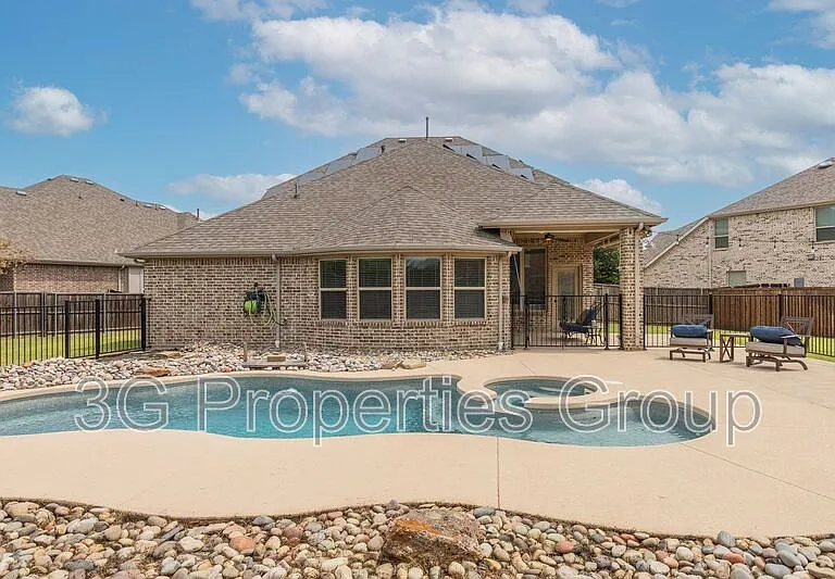 3521 Camden Ct — Photo 38