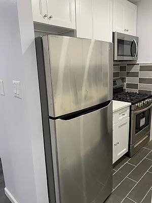 Rented by Peace of Mind Realty | media 9