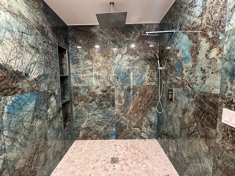 Elegant and roomy walk in shower
