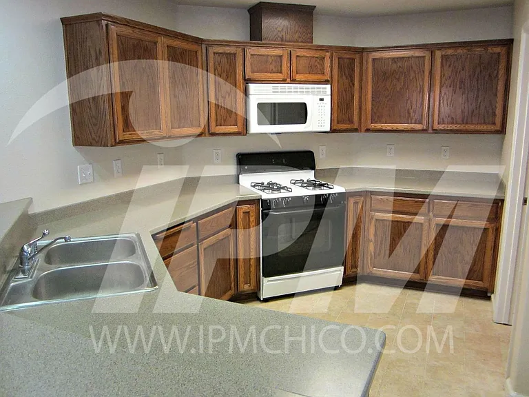 2608 Doral Way — Photo 9