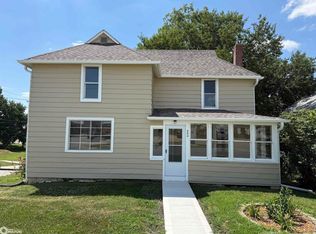 200 NW Church St, Leon, IA 50144