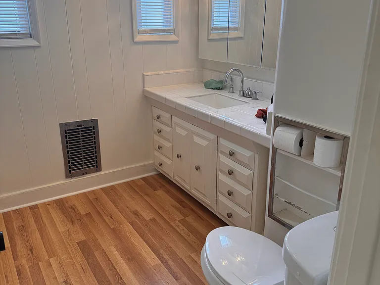 2779 Lakewood Ave — Photo 4