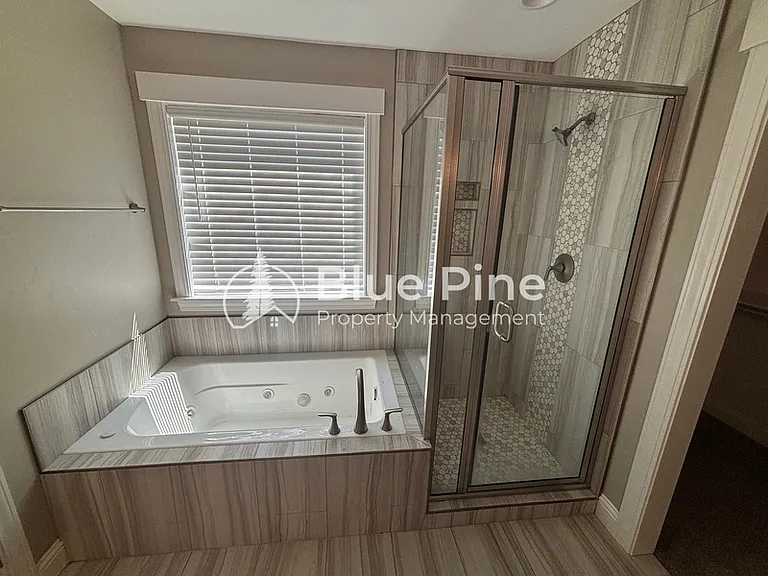 5506 Eaglewood Dr — Photo 10
