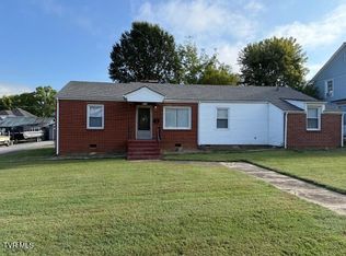 229 1st St, Erwin, TN 37650