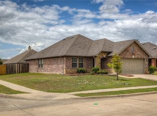 513 Azalea Dr, Fate, TX 75087
