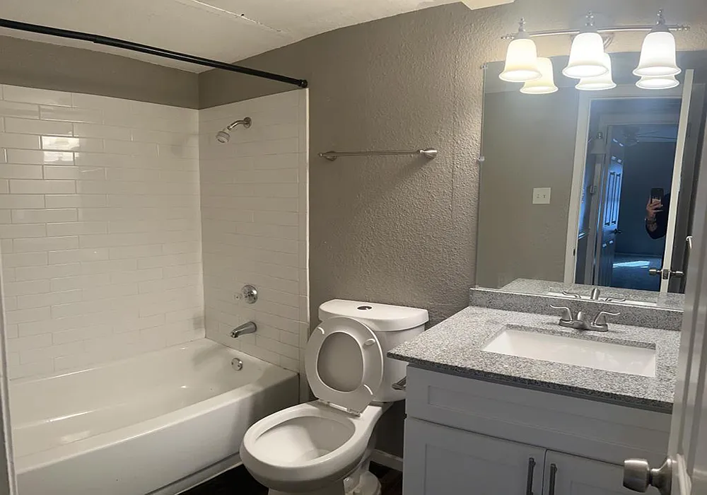 Highland Park Apartments — Photo 4