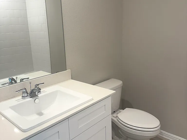 1353 Dillard Creek Dr — Photo 8