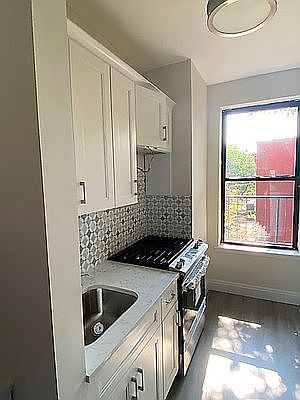 1st image of 1211 8th Ave #3B