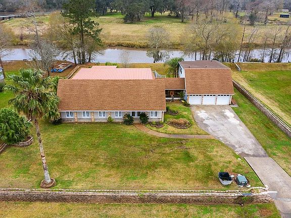 4th image of 5204 Paix Dr