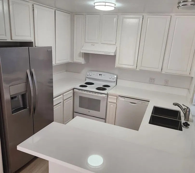 4268 5th Ave