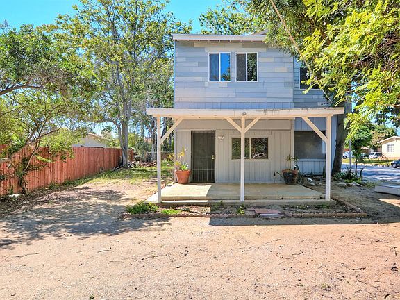 2nd image of 8788 Palmetto Ave