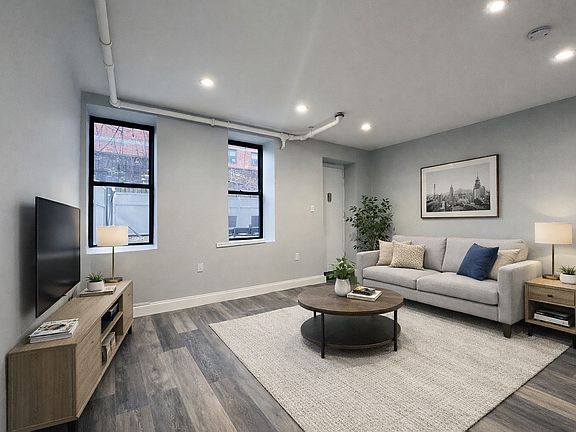 2nd image of 121 Vermilyea Ave